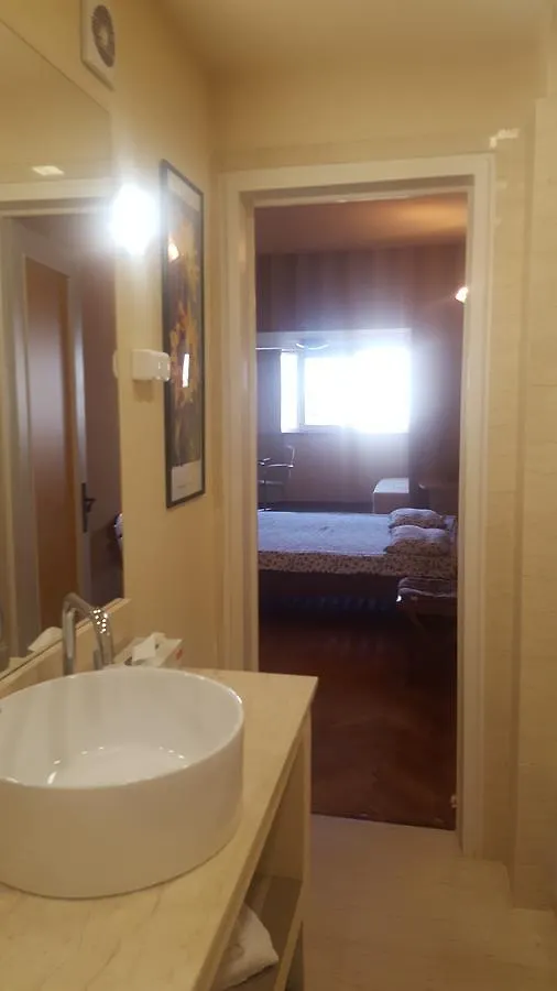 Hospitality Centrum - Magheru Bucureşti 0*,  România